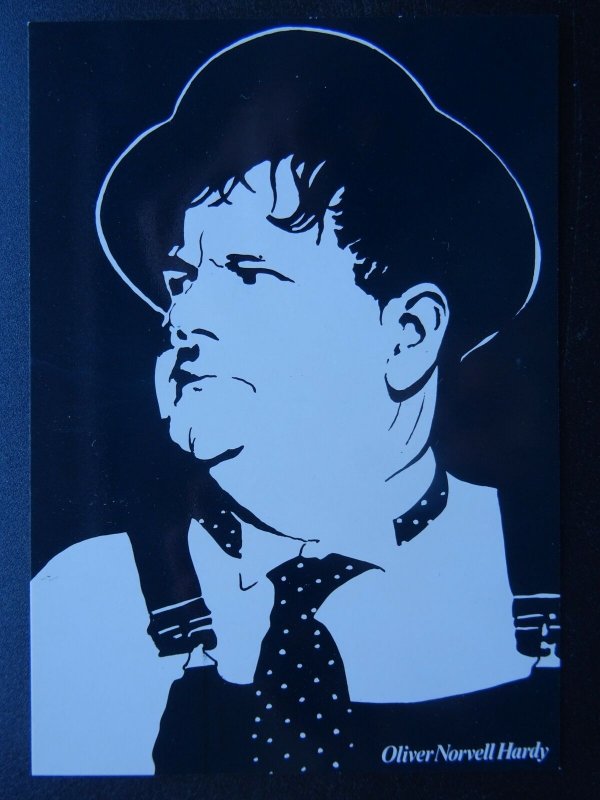 OLIVER NORVELL HARDY c1980s Modern B & W Postcard by Beechwood 553568