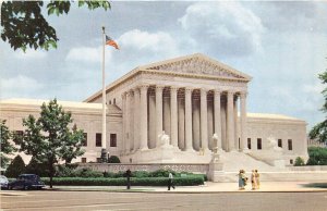 US5 USA Supreme Court near the US Capitol in Washington D.C.