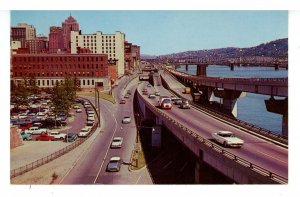 PA - Pittsburgh. Fort Pitt Blvd Street Scene ca 1957