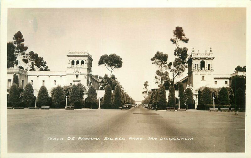 Automobiles Balboa Park San Diego California RPPC Photo Postcard 20-5389