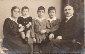 Portrait Family of Five Unused Robert Franck Dusseldorf Real Photo Postcard F73