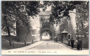 Postcard - The Middle Tower - The Tower Of London, England