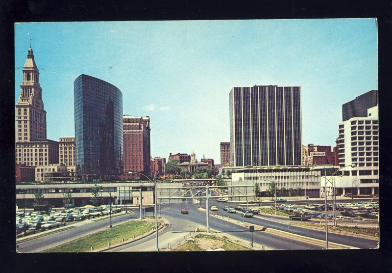 Hartford, Connecticut/CT Postcard, View Of City, Travelers Insurance Building