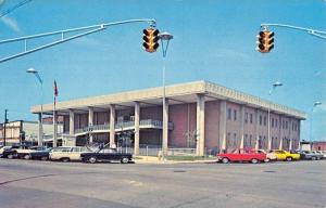 Cleveland Tennessee Bradley Court House Street View Vintage Postcard K71501