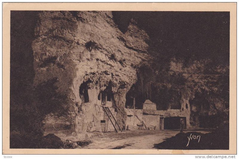 Modernes Troglodytes Sur Les Bords De La Loire, Chateaux De La Loire, France,...