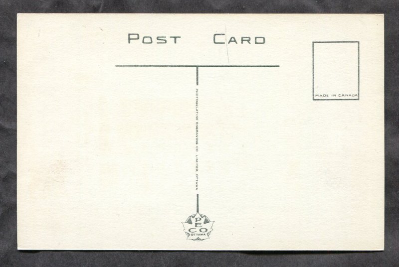 dc568 - CHICOUTIMI Quebec 1940s School Postcard