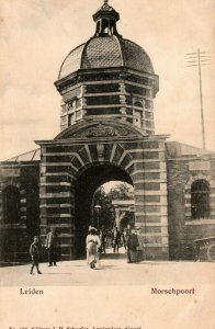 Netherlands Leiden Morspoort Vintage Postcard 03.79