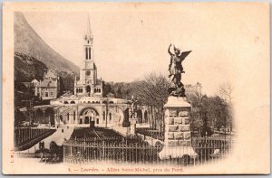 Lourdes - Allees Saint-Michel pres du Pont France Monument Building Postcard