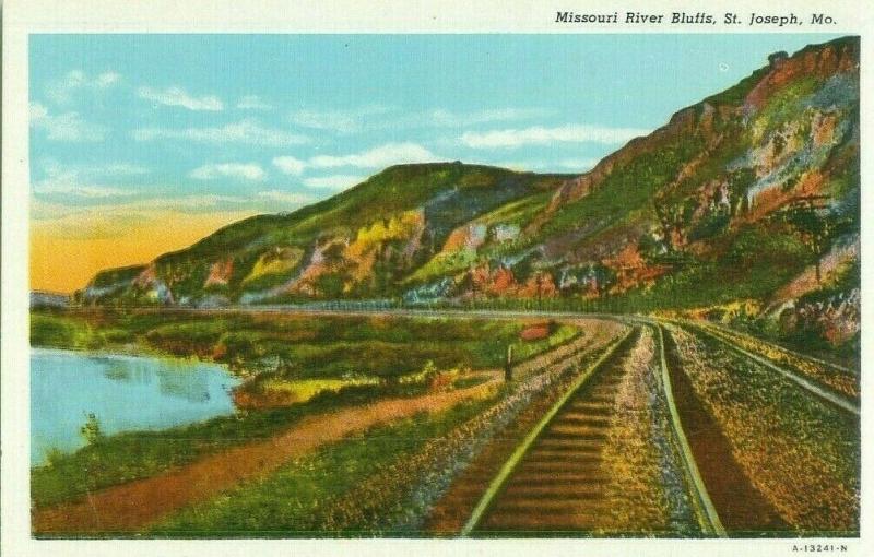 Missouri River Bluffs, Burlington Railroad Main Line, St Joseph Linen Postcard