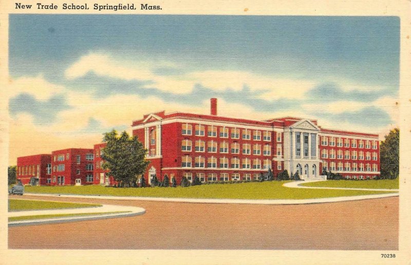 SPRINGFIELD, Massachusetts MA   NEW TRADE SCHOOL  c1940's Tichnor Linen Postcard