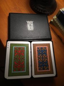 KEM CARDS Green & Brown ARABESQUE Standard, No Jokers double bridge deck & Case