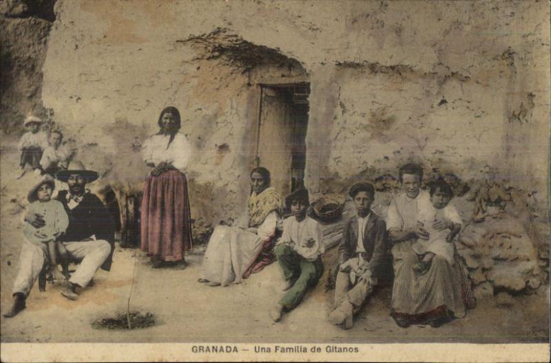 Granada Family Familia de Gitanos c1910 Postcard