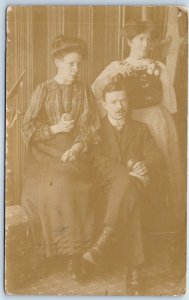 c1908 Southampton, England Man Woman Eat Apples RPPC Northwood RSO Photo A149