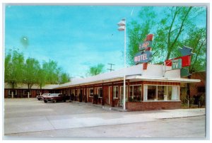 c1950's Two Stiffs Selling Gas and Motel Lovelock Nevada NV Postcard 