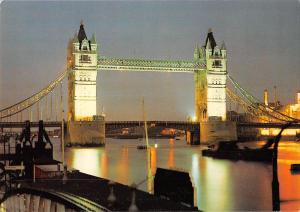 uk6397 tower bridge london   uk