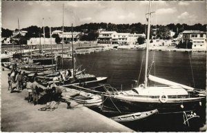 CPA SAINT-CYR-sur-MER Les Lecques - Le Port (1110845)