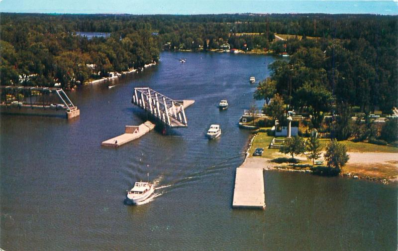 TRENT RIVER ONTARIO CANADA ROTATING SWIVEL BRIDGE AERIAL VIEW POSTCARD 1960s 