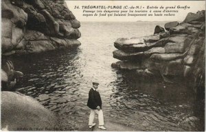 CPA TREGASTEL Plage - Entree du Grand Gouffre (1166105)