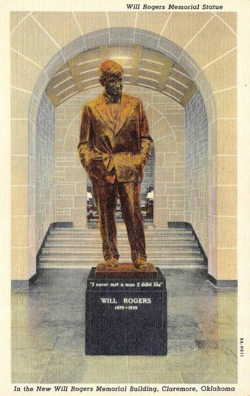 CLAREMORE, OK Oklahoma   WILL ROGERS MEMORIAL STATUE    c1940's Postcard