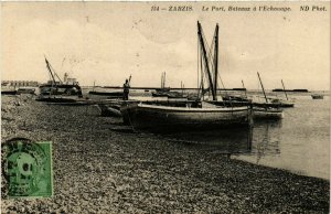 CPA AK TUNISIE ZARZIS-Le Port-Bateaux a l'Echouage (239360)