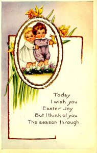 Greeting - Easter. Children & Chick   (crease)
