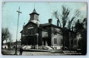 Independence Iowa Postcard Lincoln School Exterior Building View c1910 Vintage