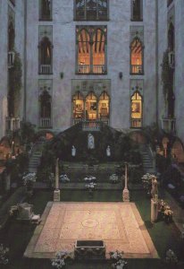 America Postcard - Isabella Stewart Gardner Museum, Boston SW72