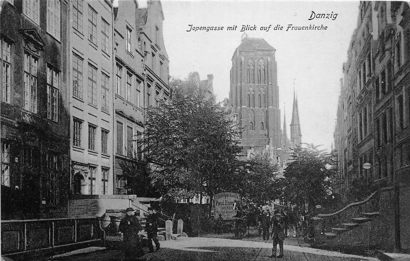 BG32610 jopemgasse mit blick auf die frauenkirche danzig gdansk  poland