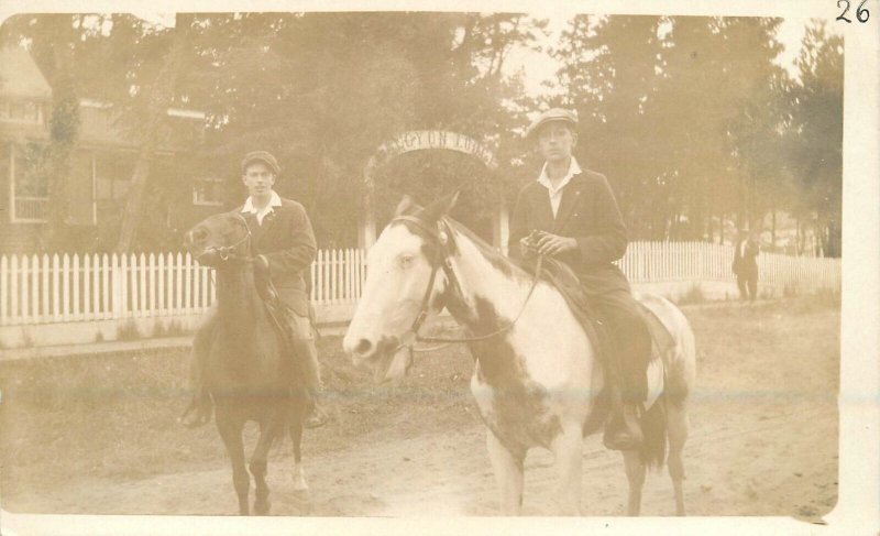 Postcard RPPC Photo Oregon Coast People horse lodge C-1910 23-17