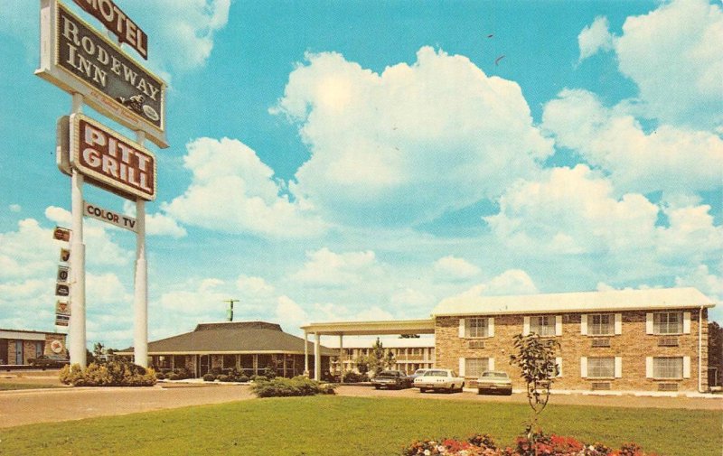 Texarkana, AR~TX Arkansas, Texas  RODEWAY INN MOTEL~PITT GRILL Roadside Postcard