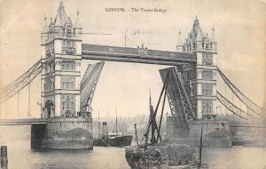 BR65112 london the tower bridge ship bridge   uk