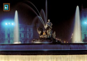 Spain Madrid Le Cibeles Nocturnal View The Fountain