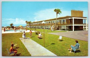 Roadside Motel~Shuffleboard Frontenae Hotel Court Sarasota FL~Vintage Postcard