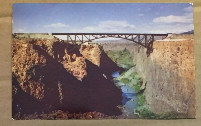 VINTAGE POSTCARD UNUSED TWO BRIDGES CROSSING CROOKED RIVER NEAR BEND, OREGON