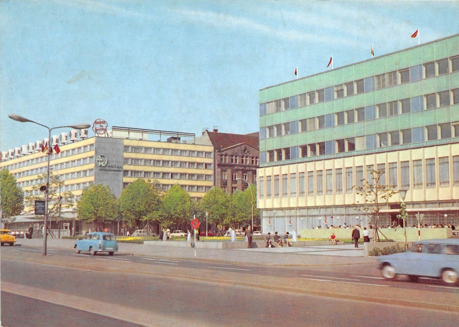 Bg Car Voiture Berlin Interhotel Hotel Unter Den Linden Germany Hippostcard