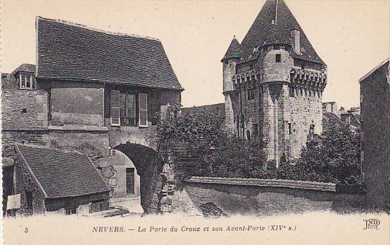 France Nevers La Porte et son Avant-Porte