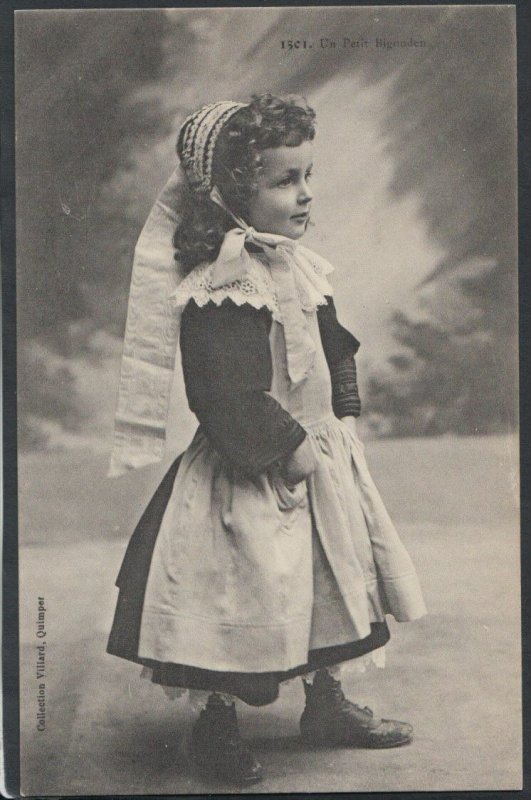 Children Postcard - Un Petit Bigouden - Young Girl In Traditional Dress  RS11227