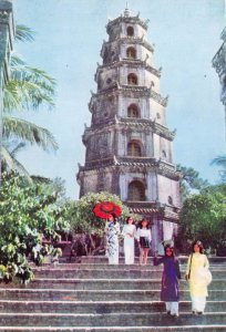 VIETNAM~THAP PHUOC DUYEN CHUA THIEN MU POSTCARD