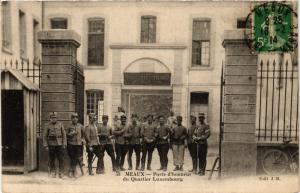 CPA MILITAIRE Meaux-Porte d'honneur du Quartier Luxembourg (316989)