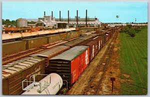 Vtg Streator IL Owens Illinois Glass Company Bottle Factory View Postcard