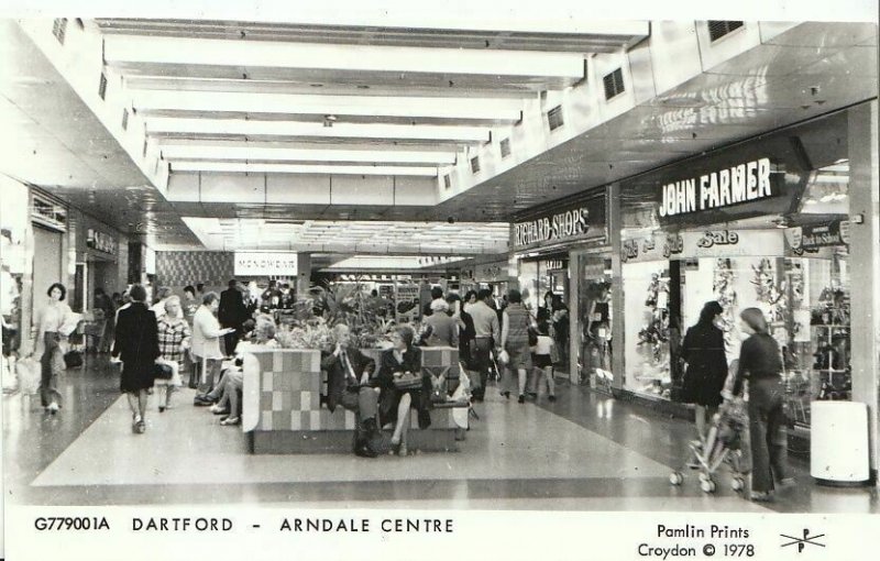 Kent Postcard - 1970's Dartford - The Arndale Shopping Centre  2542