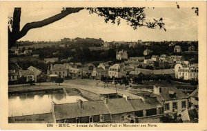 CPA BINIC - Avenue du Marechal-Foch et Monument aux Morts (104101)