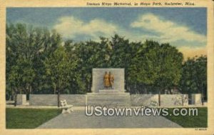 Doctors Mayo Memorial, Mayo Park in Rochester, Minnesota