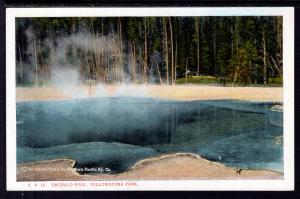 Emerald Pool,Yellowstone National Park