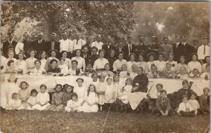 RPPC Briggs Family Reunion Gathering Dining Tables Children Postcard B21