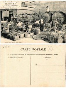 CPA ÉPERNAY Couvreur & Co. Chantier de tirage mise en bouteille (378171)