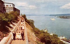 QUEBEC, Canada  PROMENADE DES GOUVERNEURS  Sailor~People 1964 Chrome Postcard