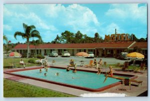 Leesburg Florida Postcard Poinsettia Motel Pool Exterior c1960 Vintage Antique