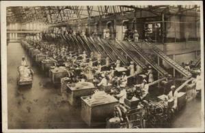 Workers in Factory Netherlands Gedeelte Packing Machines Rotterdam Cancel RPPC