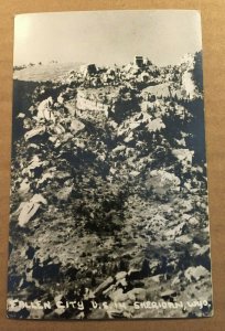 UNUSED RPPC  POSTCARD - FALLEN CITY, U.S.14, SHERIDAN, WYOMING